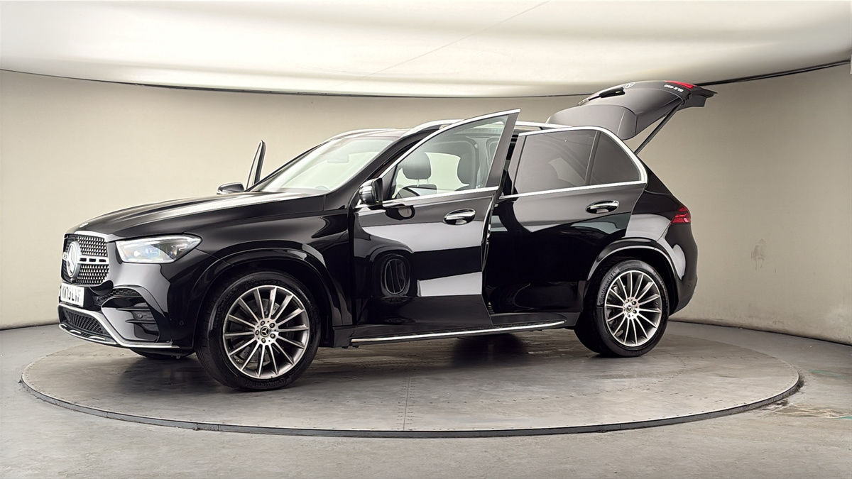 More views of Mercedes-Benz GLE