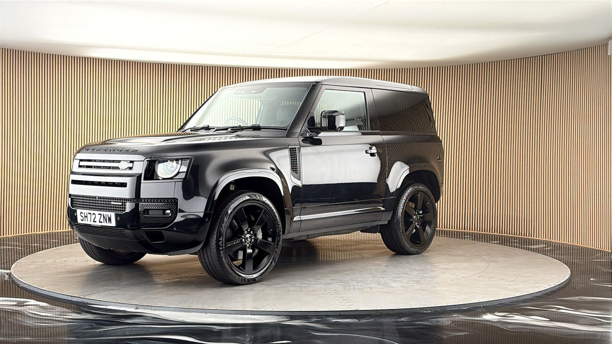 Land Rover Defender 90 Image 20