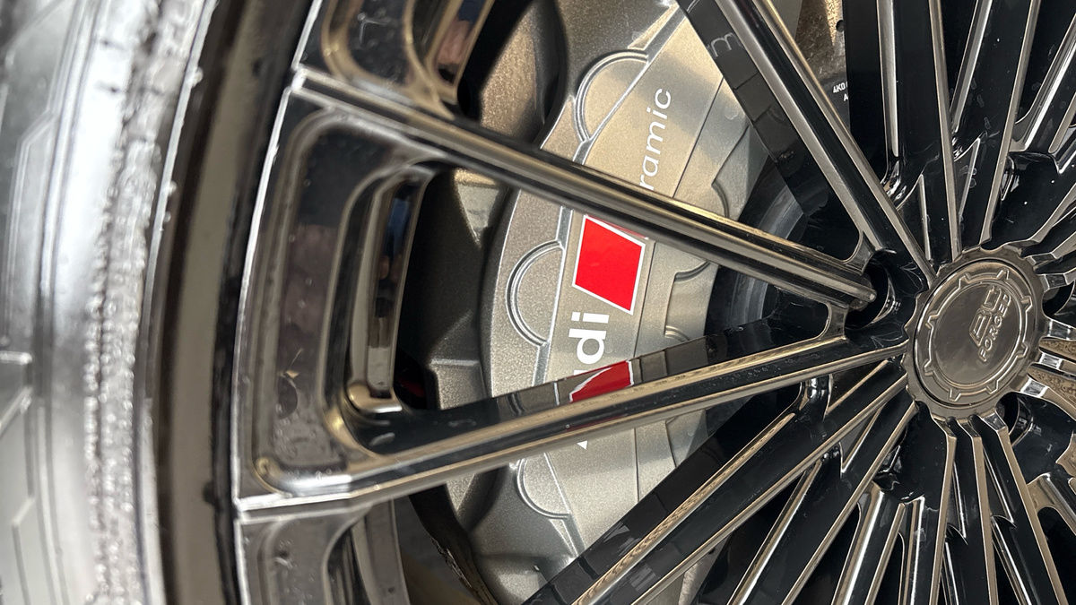 Audi RS6 Avant Image 31