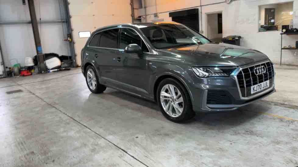 More views of Audi Q7