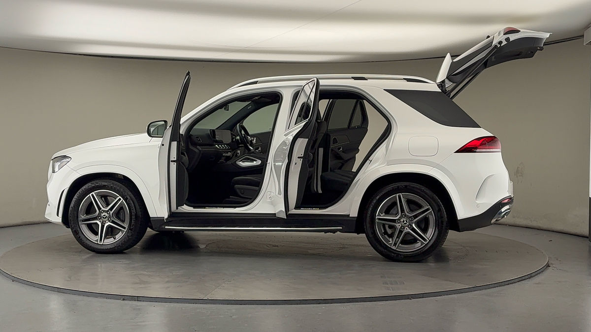 More views of Mercedes-Benz GLE