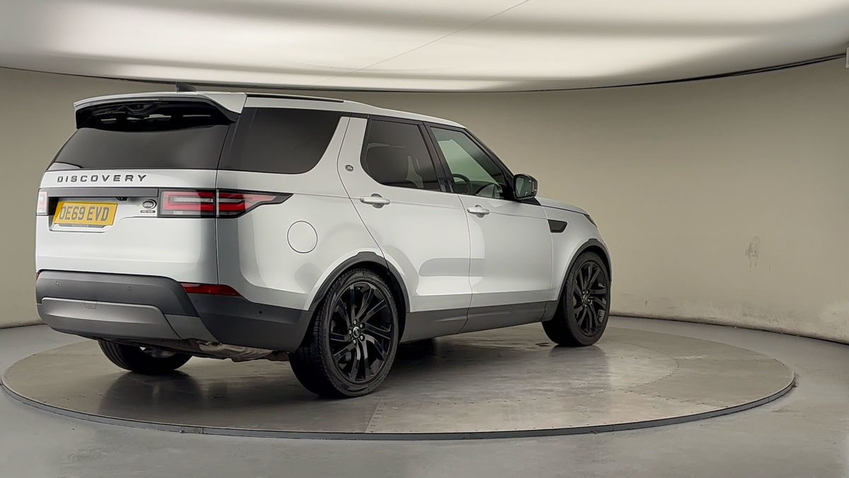 More views of Land Rover Discovery