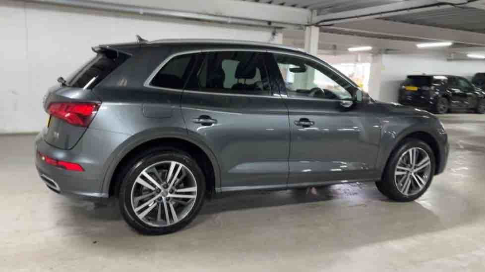 More views of Audi Q5