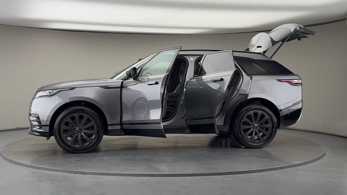 More views of Land Rover Range Rover Velar