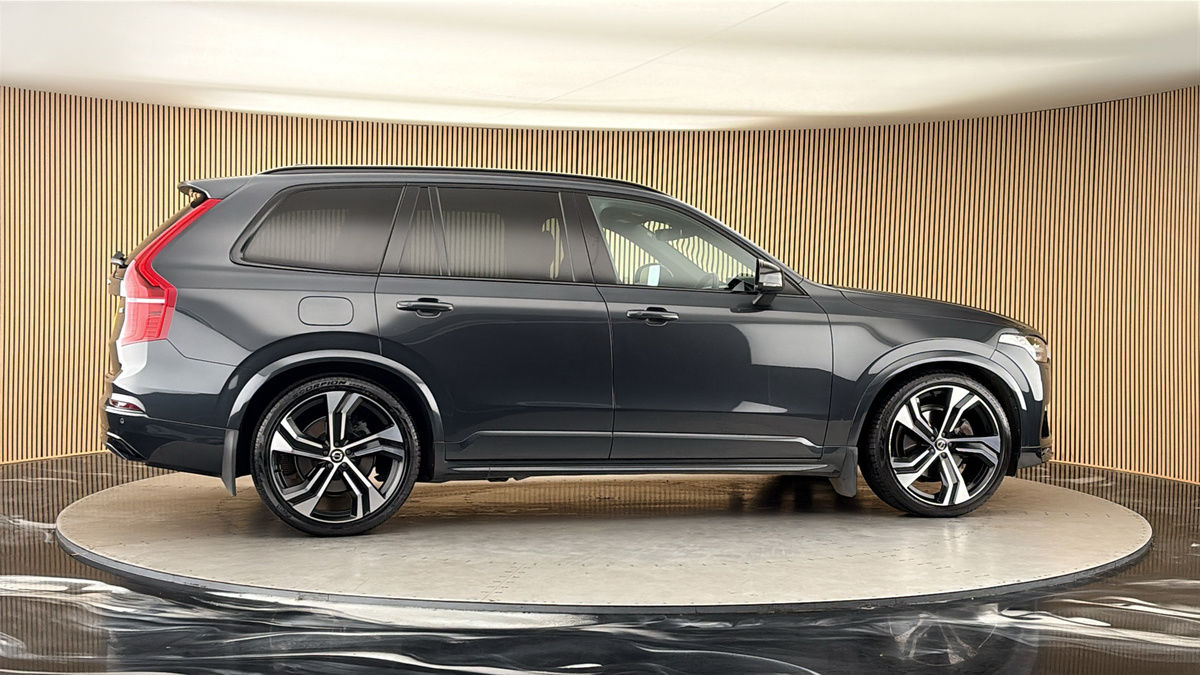 More views of Volvo XC90
