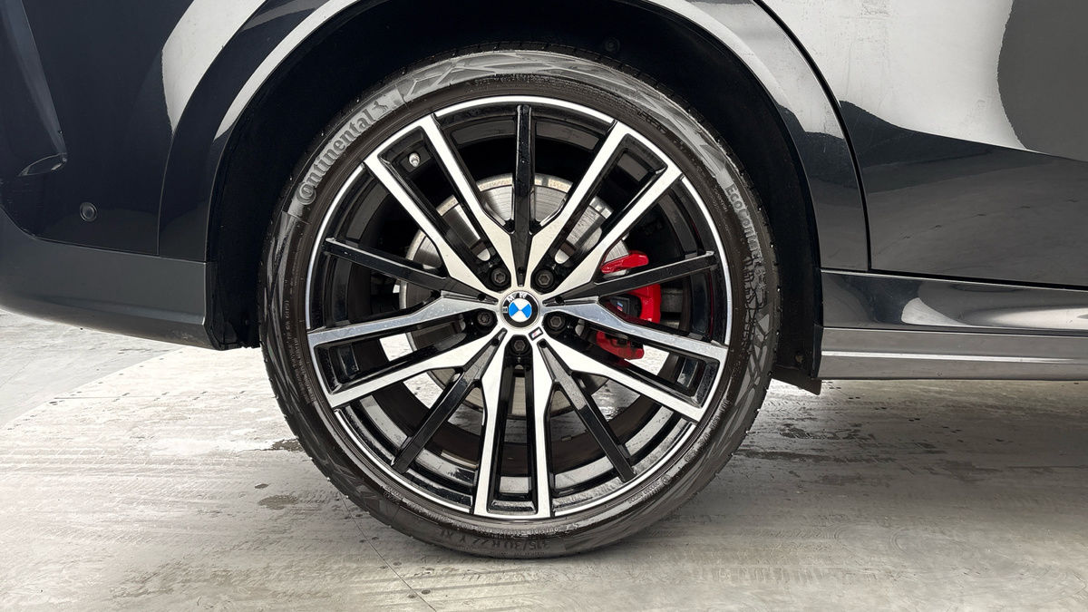 BMW X6 Image 10