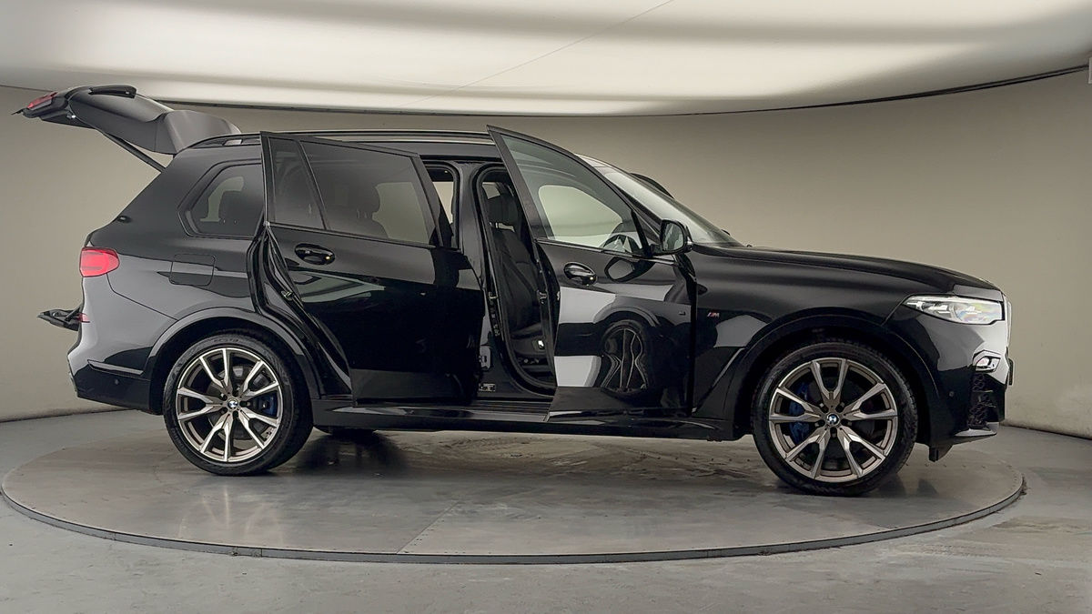 More views of BMW X7