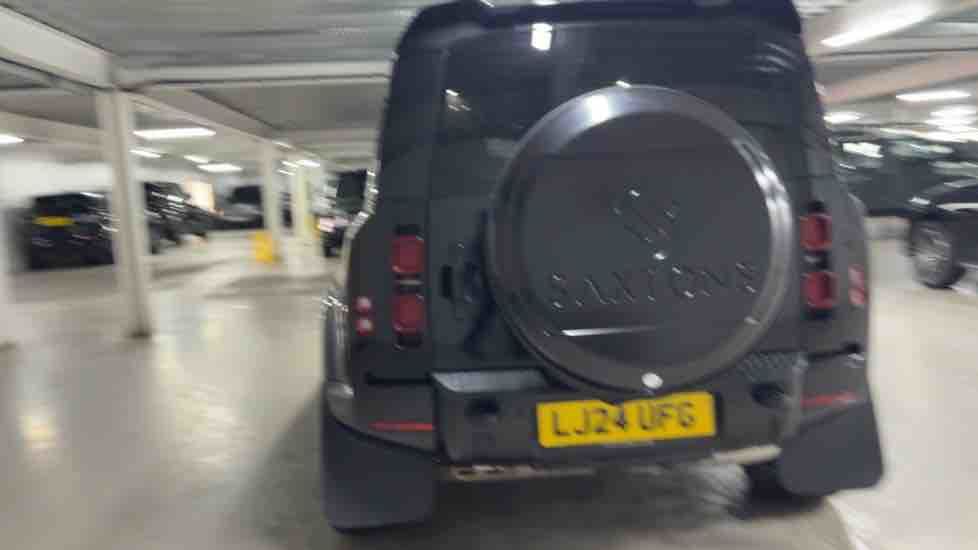 More views of Land Rover Defender 110
