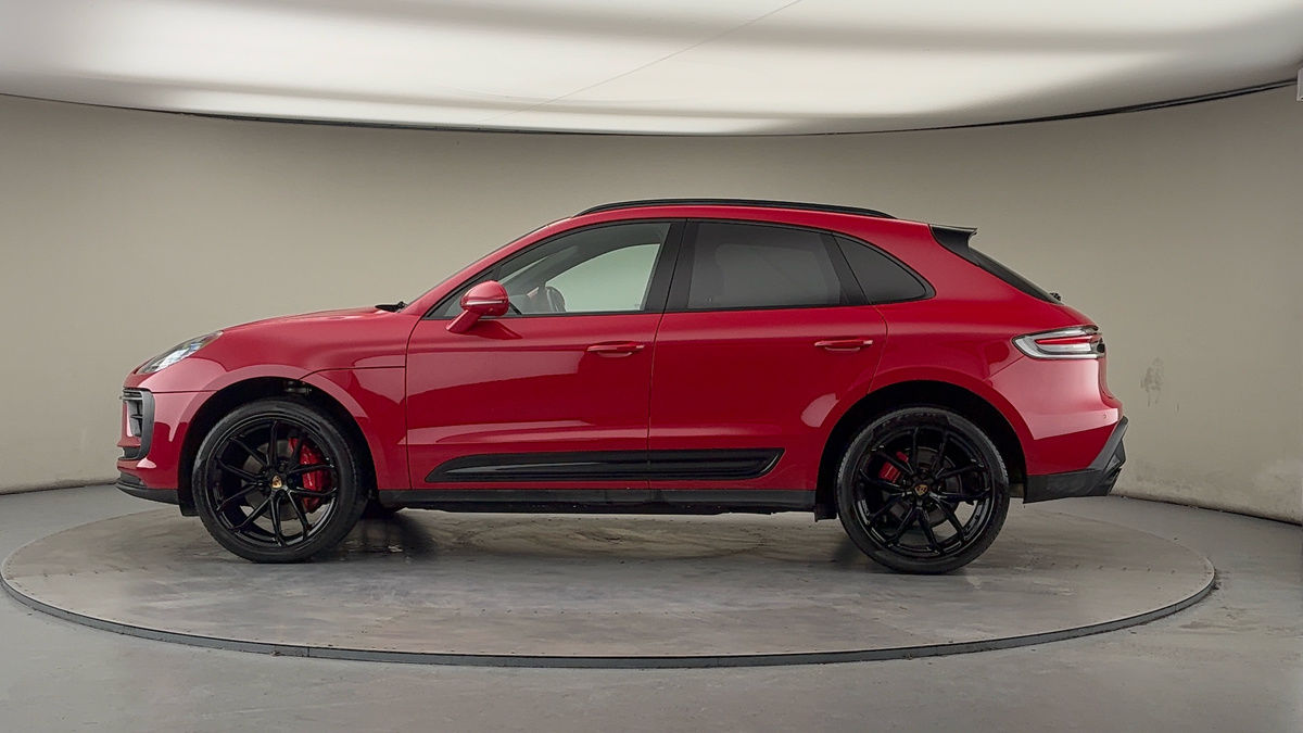 More views of Porsche Macan