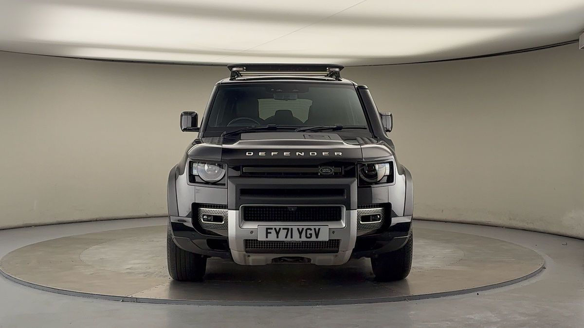 Land Rover Defender 110 Image 3