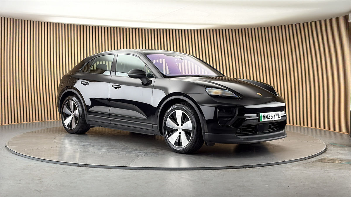 More views of Porsche Macan
