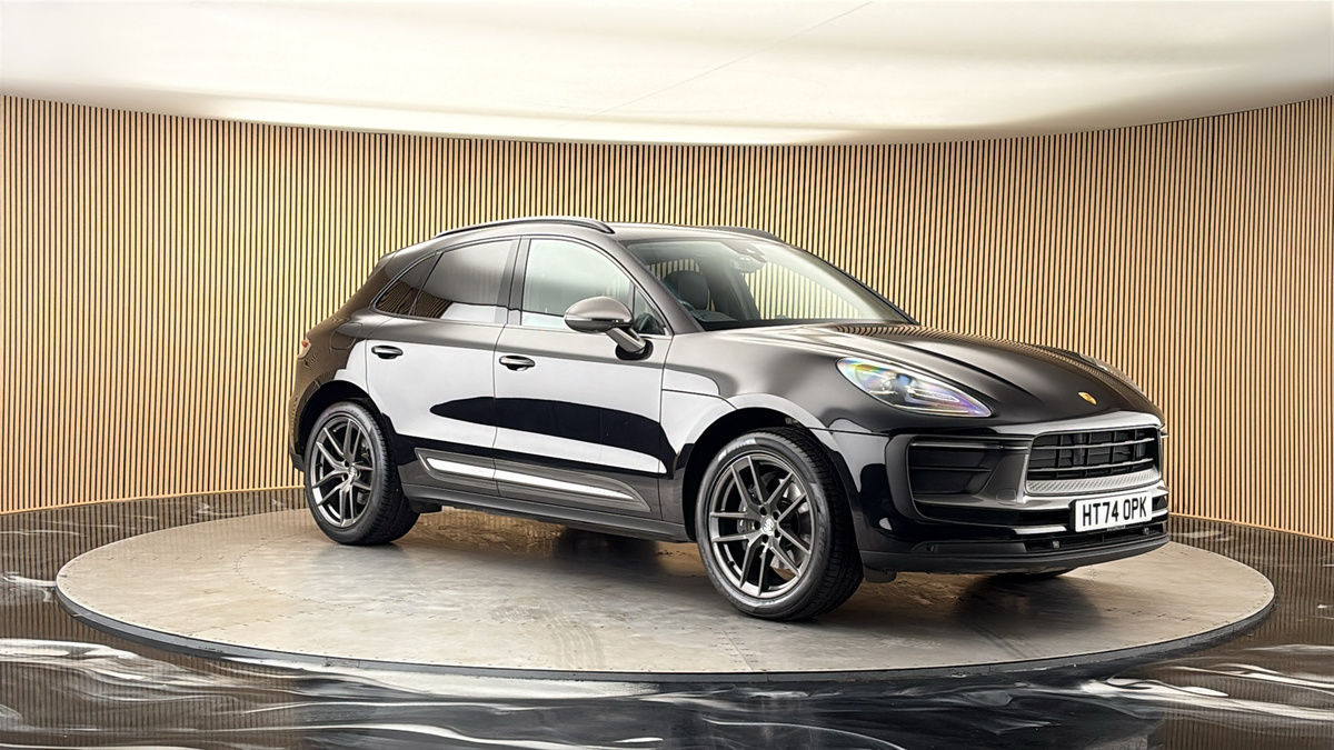 More views of Porsche Macan