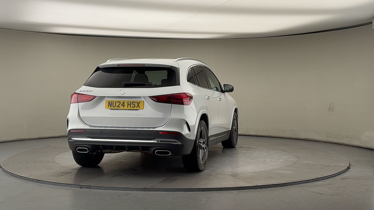 More views of Mercedes-Benz GLA