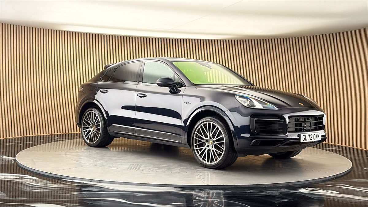 More views of Porsche Cayenne