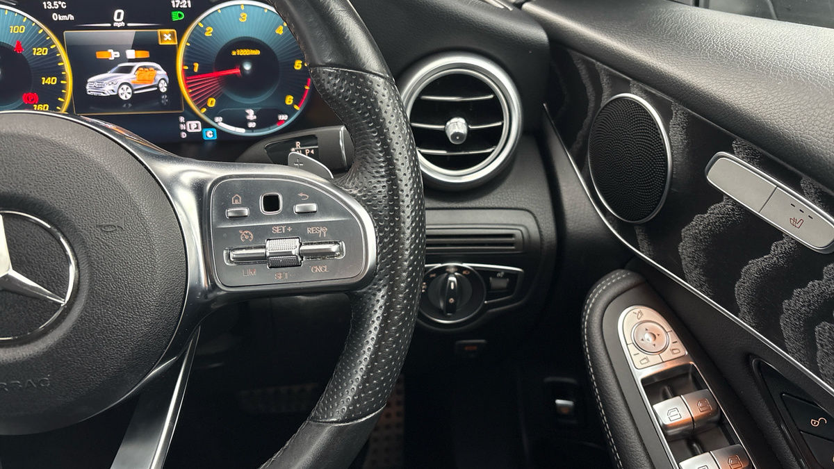 Mercedes-Benz GLC Image 14