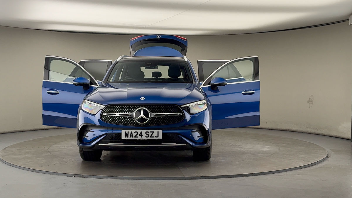 More views of Mercedes-Benz GLC