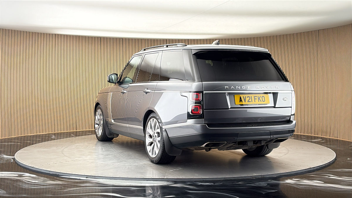 More views of Land Rover Range Rover