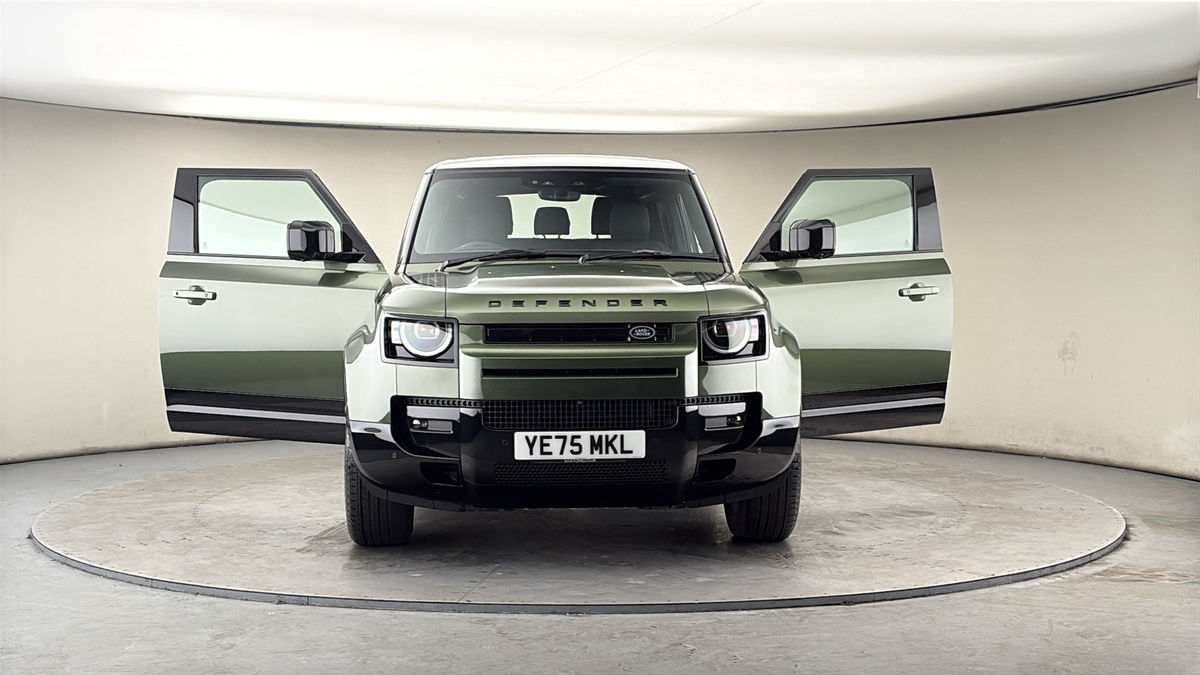 More views of Land Rover Defender 90