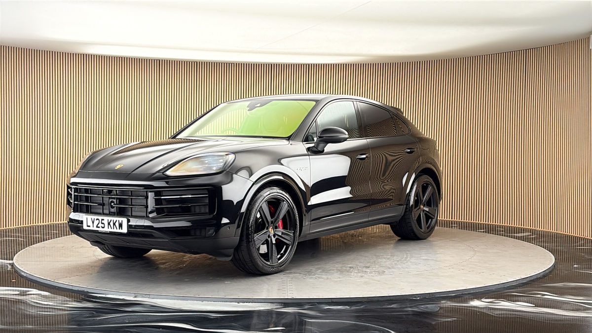 More views of Porsche Cayenne