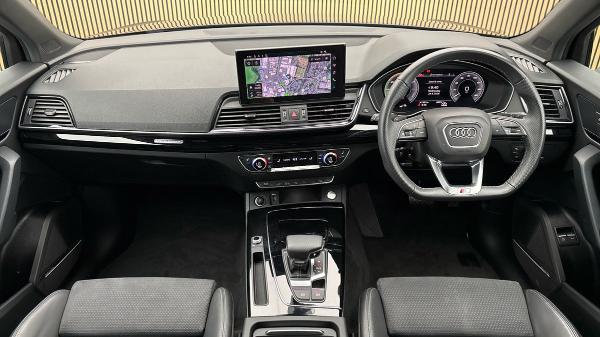 Audi Q5 Image 12