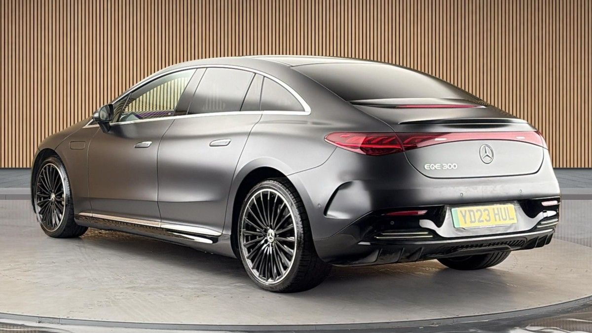 Mercedes-Benz EQE Image 2
