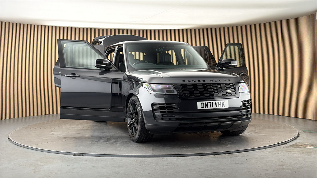 More views of Land Rover Range Rover