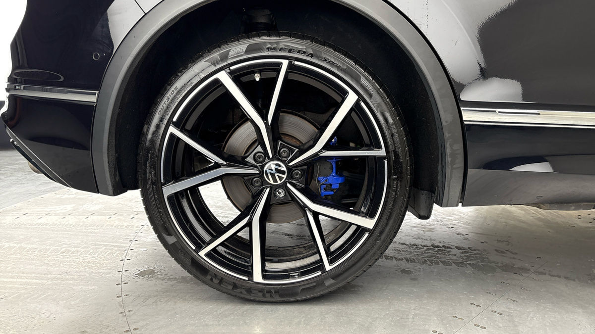Volkswagen Tiguan Image 10