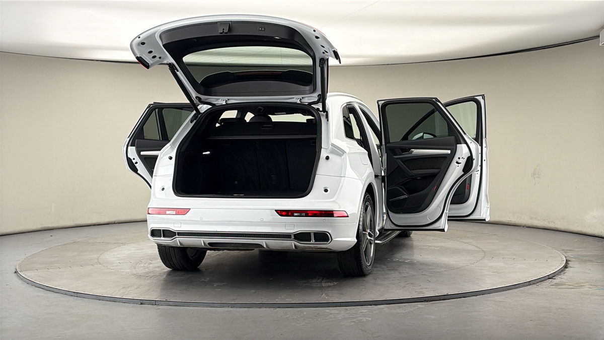 More views of Audi SQ5