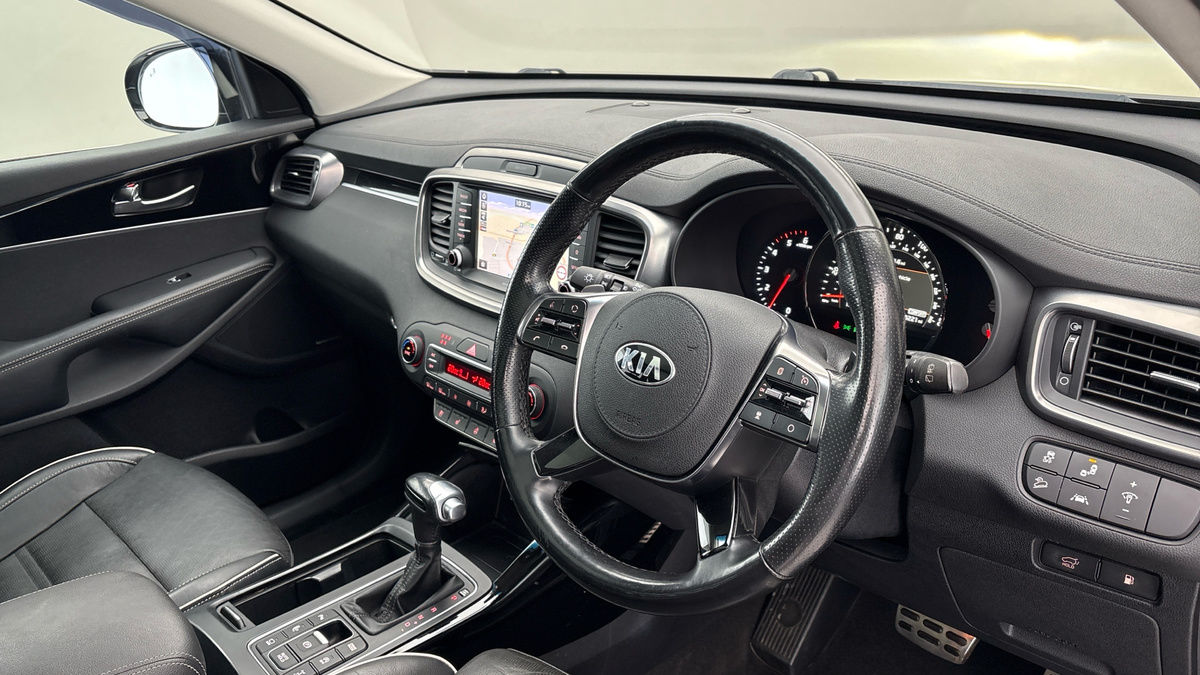 Kia Sorento Image 5