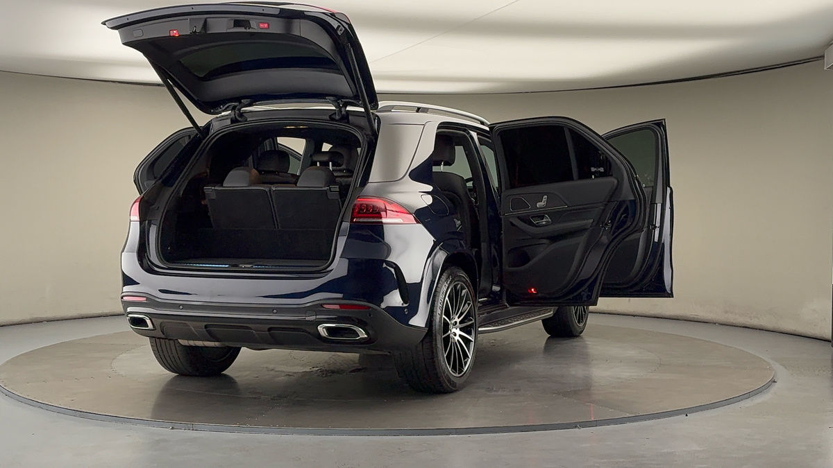 More views of Mercedes-Benz GLE