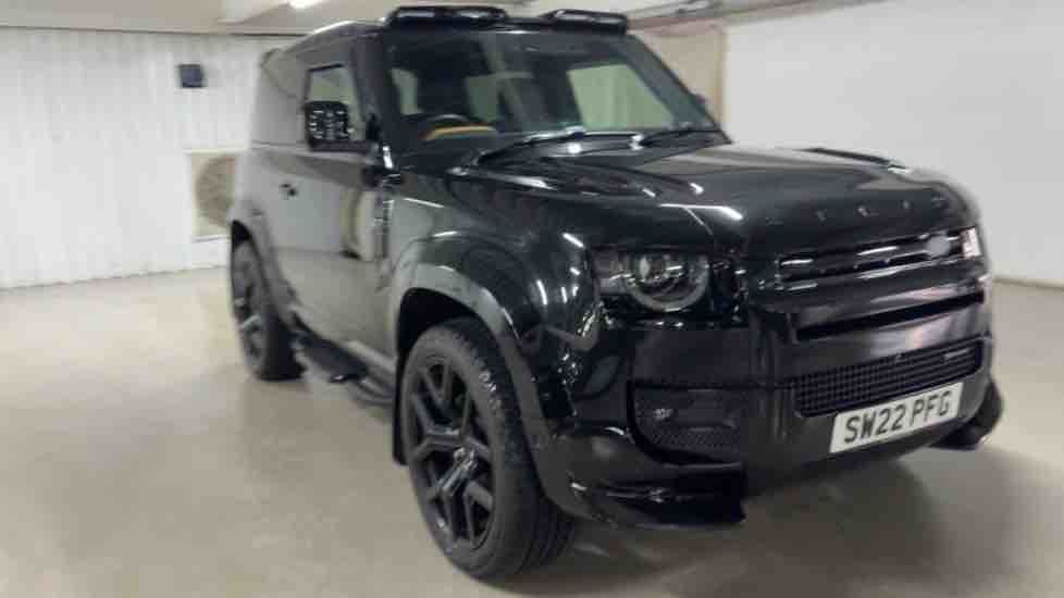 More views of Land Rover Defender 90
