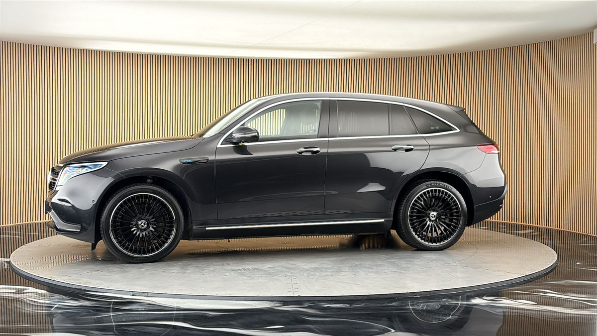 More views of Mercedes-Benz EQC