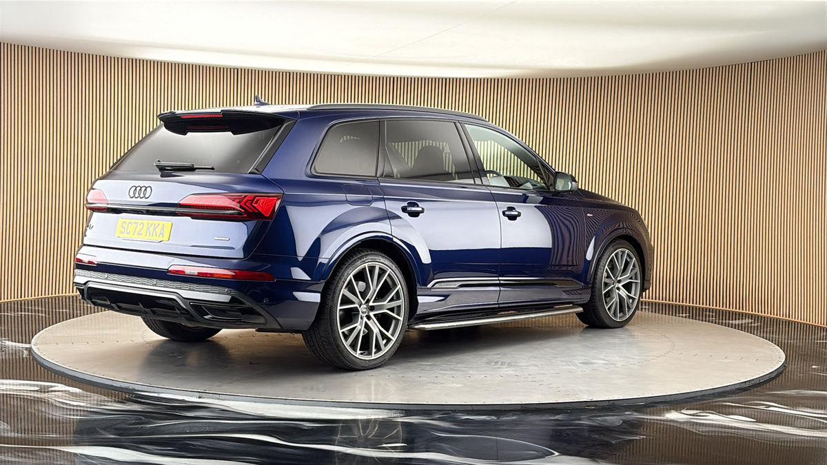 Audi Q7 Image 21