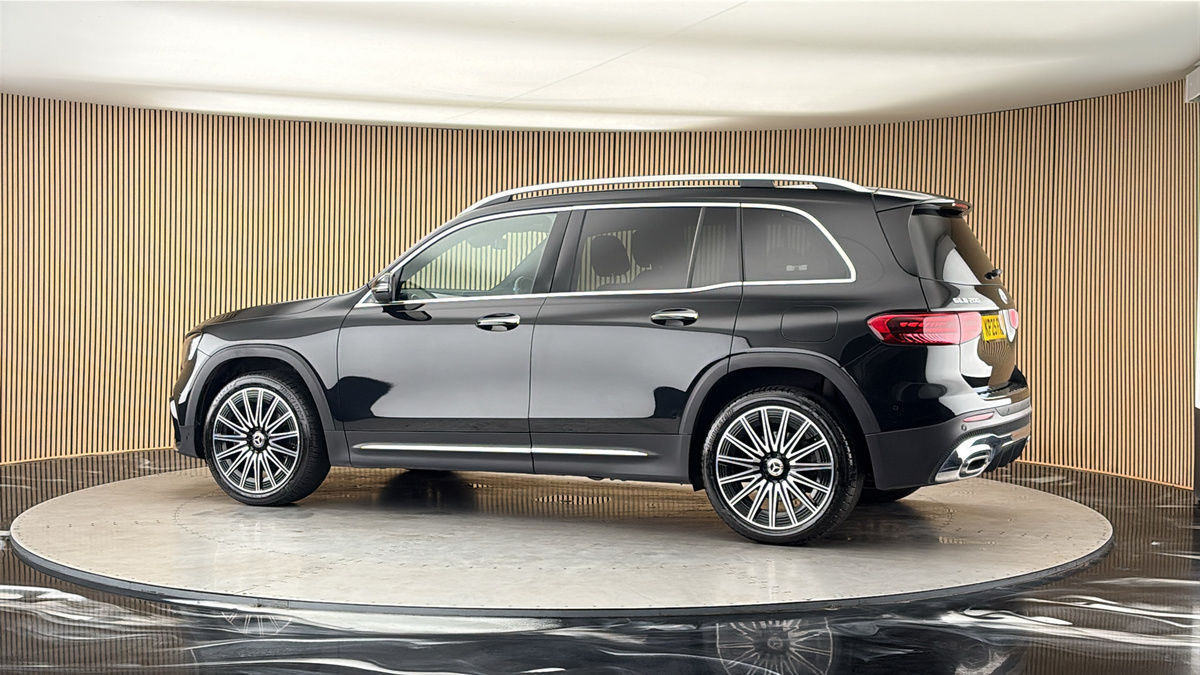 More views of Mercedes-Benz GLB