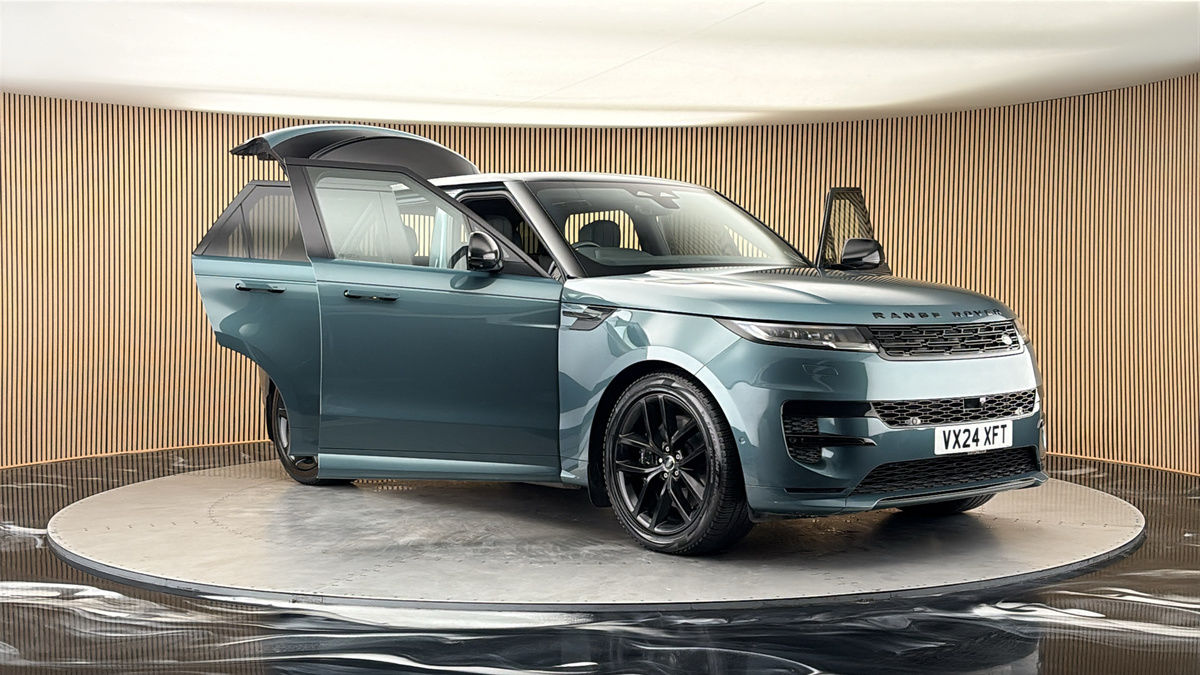 More views of Land Rover Range Rover Sport