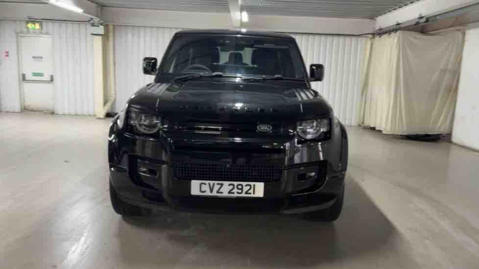 More views of Land Rover Defender 90