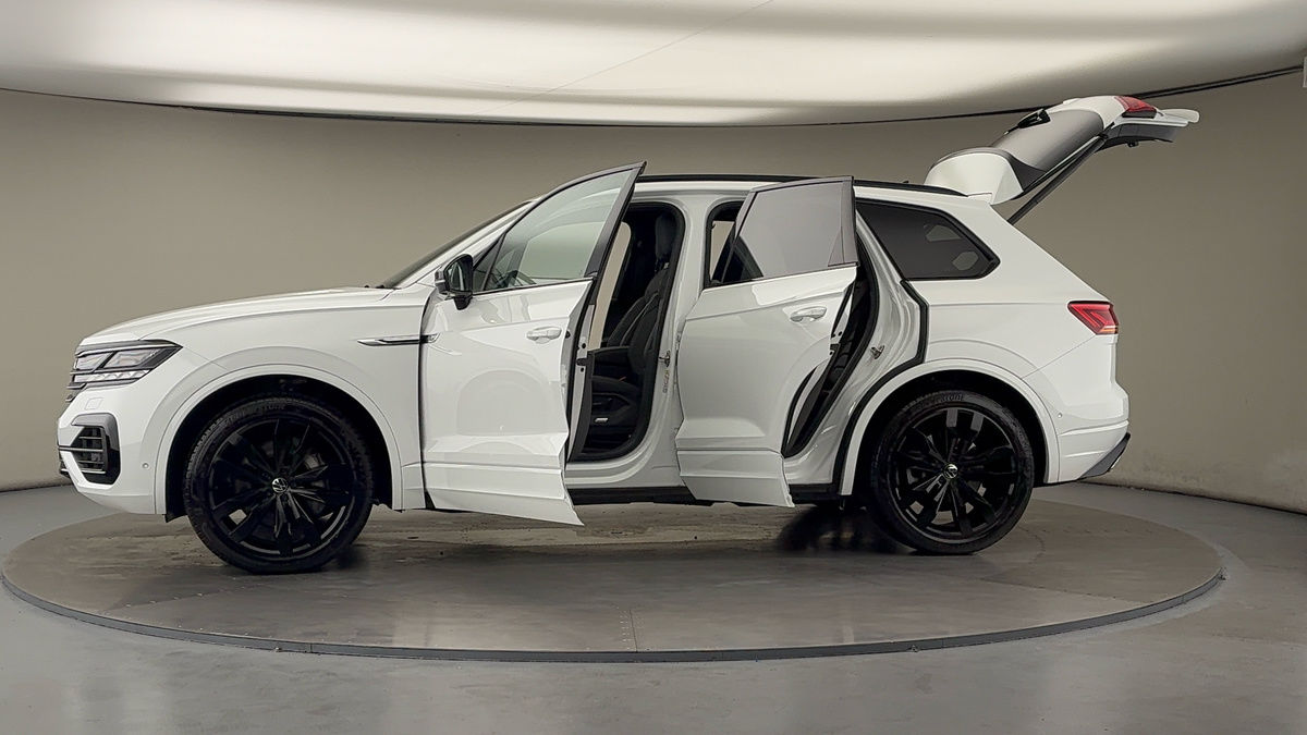 More views of Volkswagen Touareg