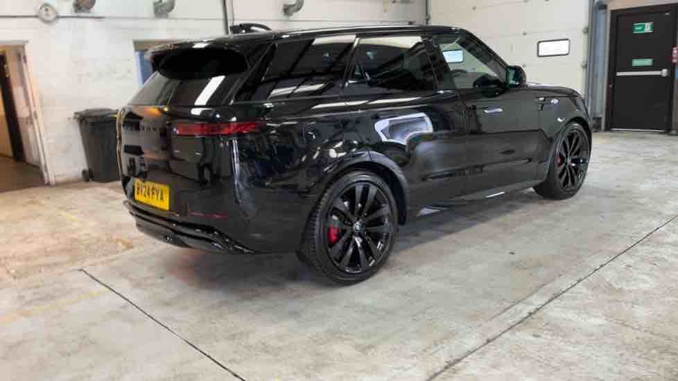 More views of Land Rover Range Rover Sport