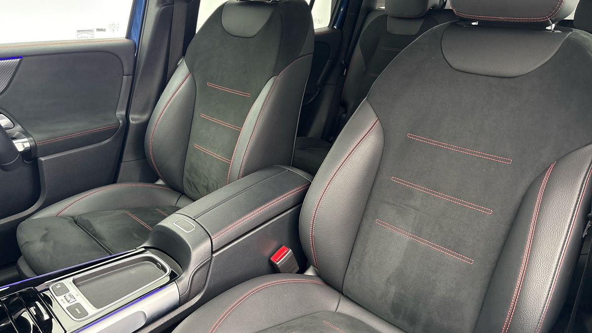 Mercedes-Benz GLB Image 7