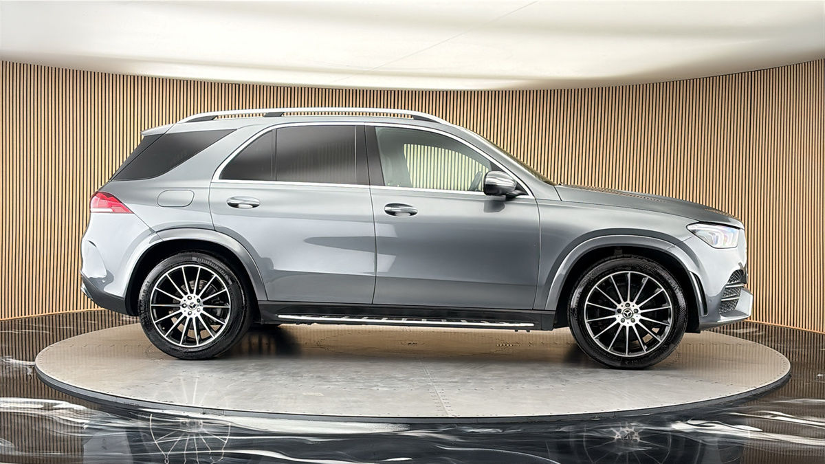 More views of Mercedes-Benz GLE