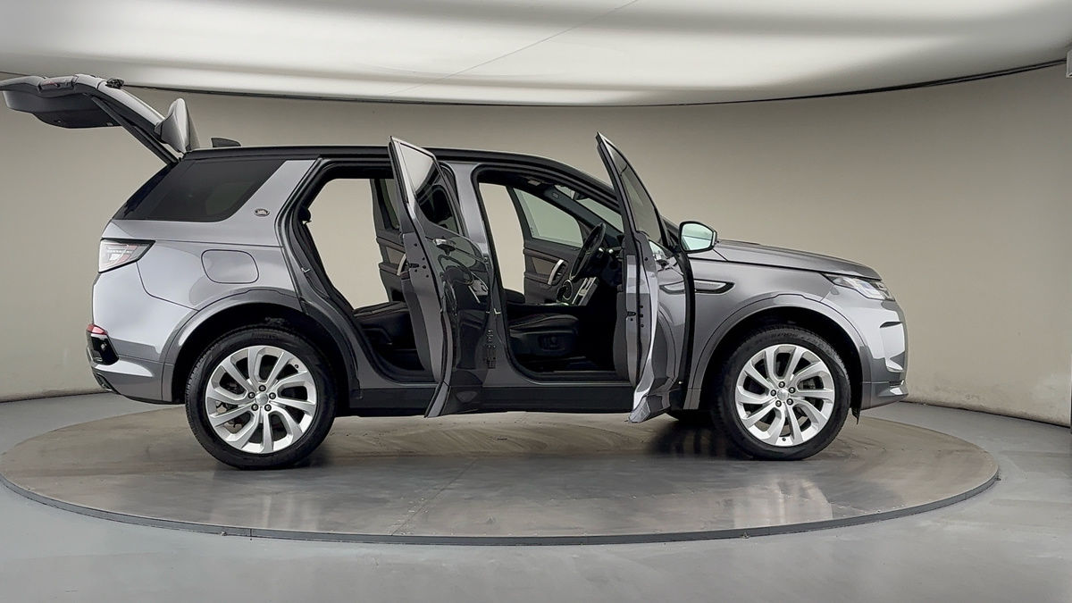 More views of Land Rover Discovery Sport
