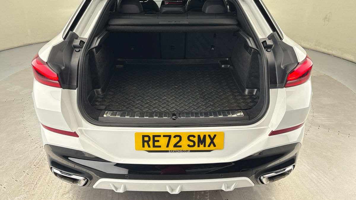 BMW X6 Image 21