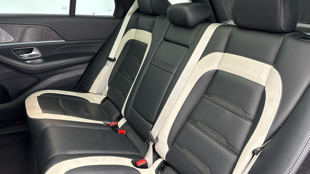 Mercedes-Benz GLE Image 8