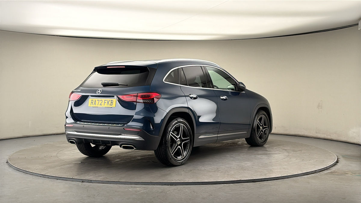 More views of Mercedes-Benz GLA