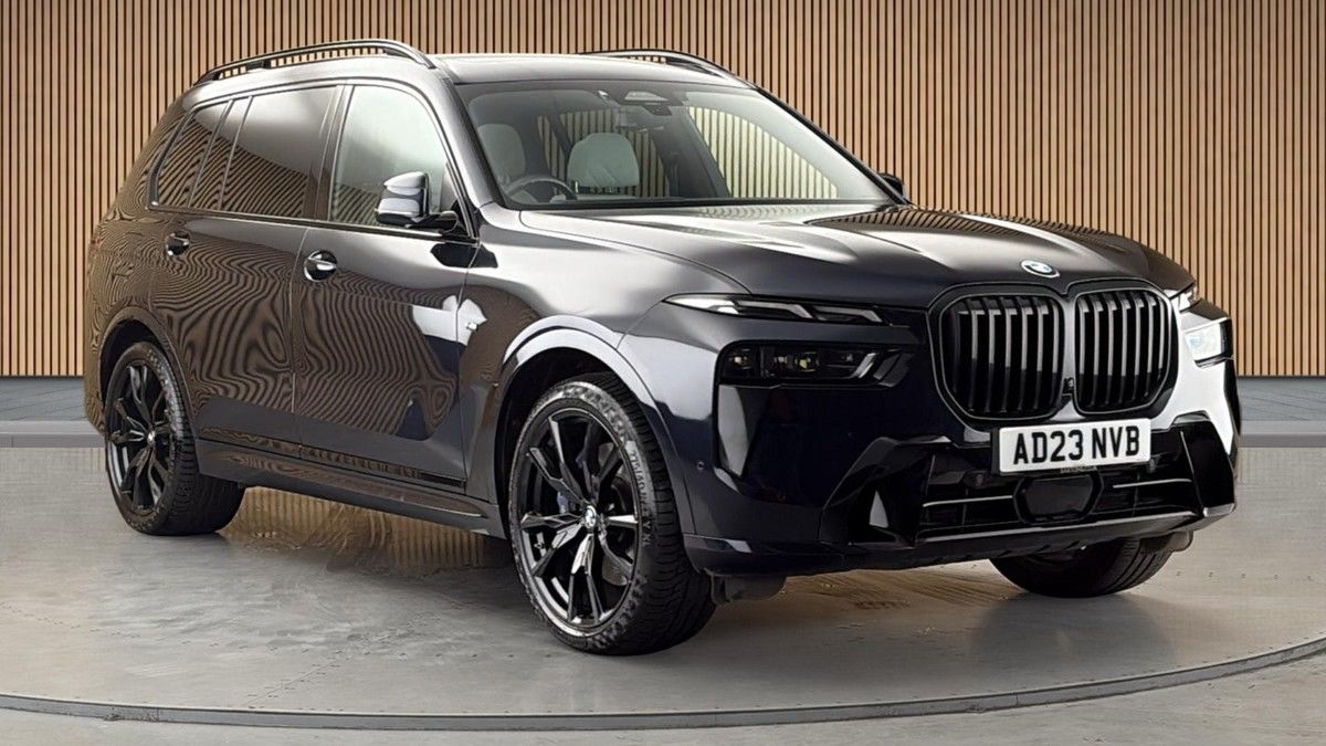 BMW X7 Sticky Header Image