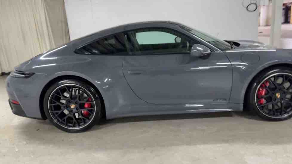More views of Porsche 911