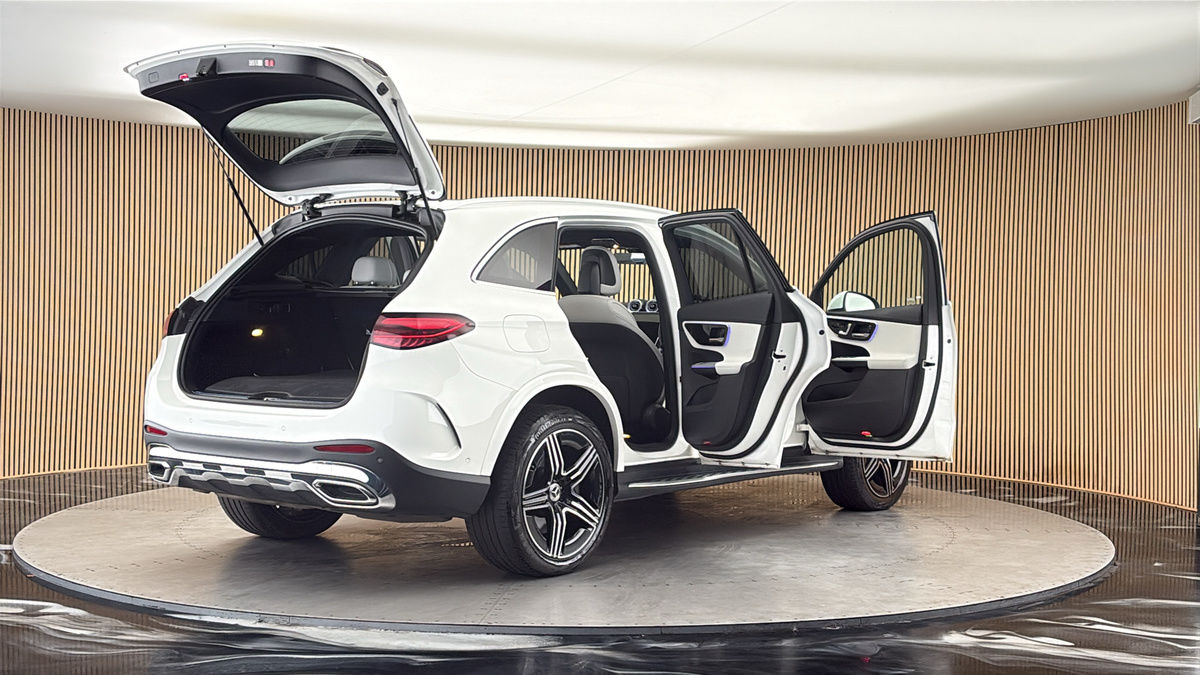 More views of Mercedes-Benz GLC