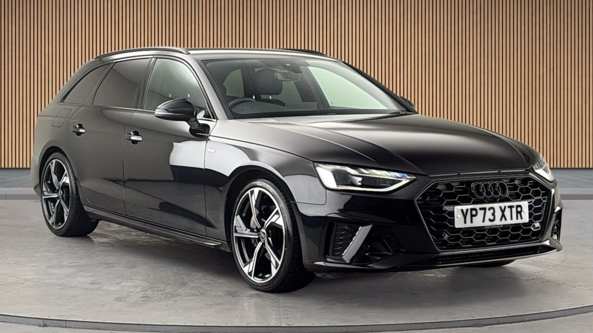 Audi A4 Avant Sticky Header Image