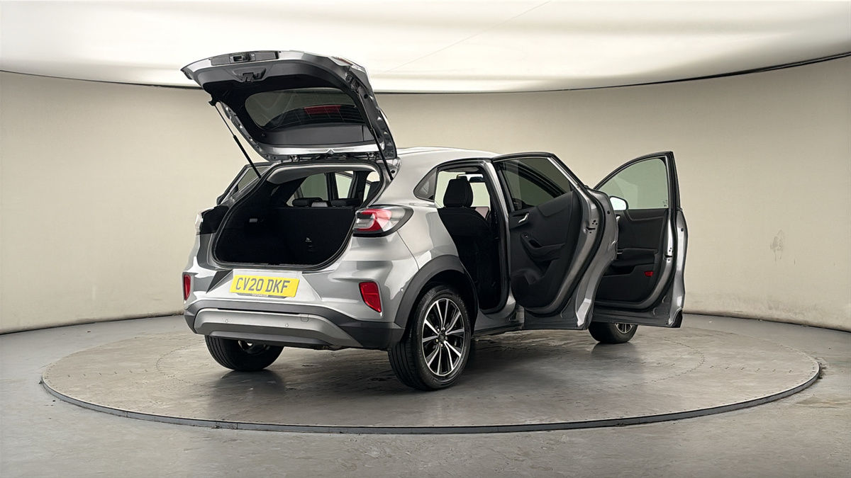 More views of Ford Puma