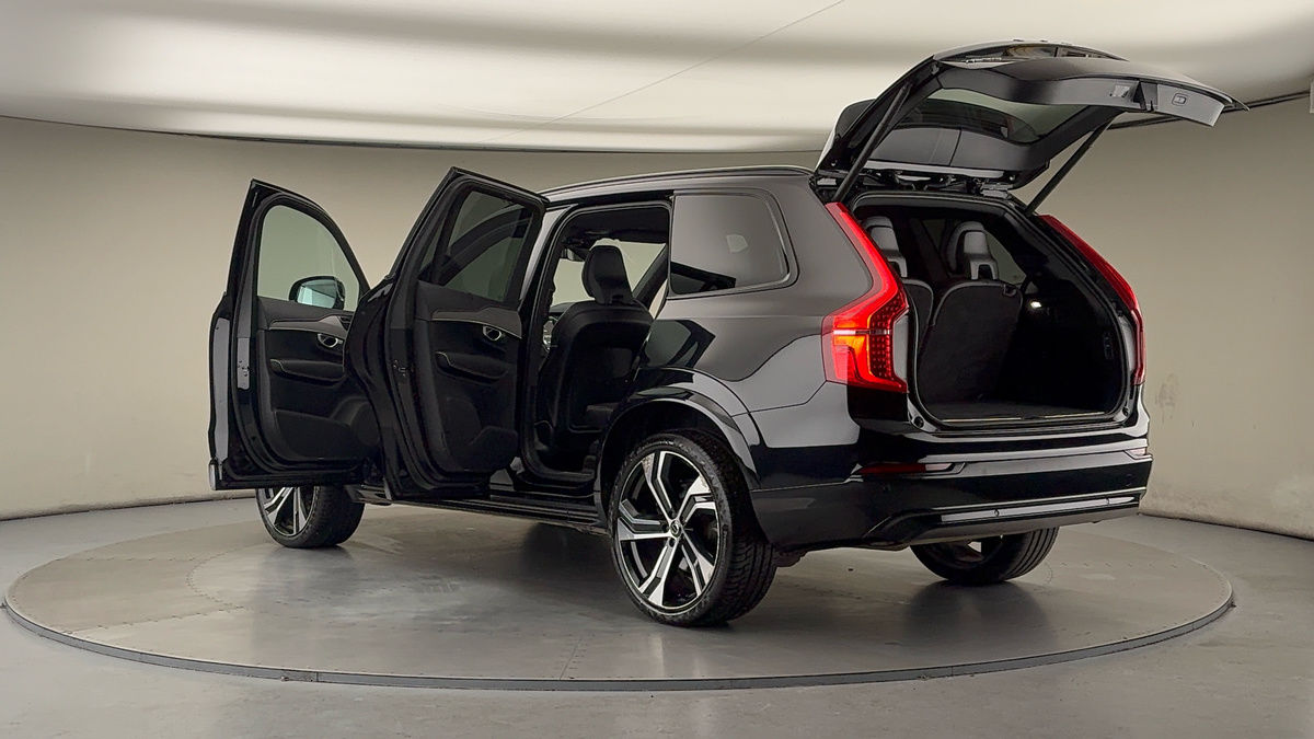 More views of Volvo XC90